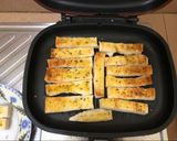 Foto langkah ke 8 dari resep Crouton Roti Tawar Spesial untuk Cocolan.