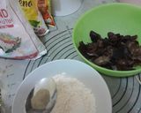 Foto langkah ke 2 dari resep Keripik Jamur Kuping.