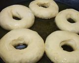 Foto langkah ke 3 dari resep Donat Empuk.