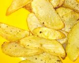 Foto langkah ke 5 dari resep Potato Wedges Panggang Teflon.