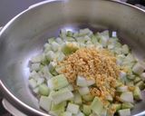 A picture of step 2 of Bottle gourd kootu.