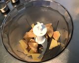 Une image de l'étape 2 de Saucisses fumées gratinées pecorino, persil et tête de moine.