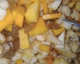 A picture of step 3 of Mix Fruit chaat.