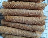Foto langkah ke 4 dari resep Kue semprong coklat/ kue sapik coklat.