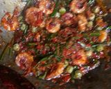 Foto langkah ke 3 dari resep Tumis Udang Sayur Paku.