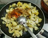 A picture of step 2 of Dhaniya Aloo.