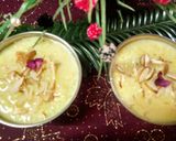 A picture of step 3 of Punjabi kesari kheer (yellow rice pudding).
