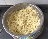A picture of step 1 of Mushroom White Spaghetti.