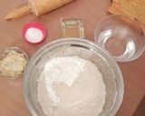 Foto del paso 1 de la receta: Masa de empanadas