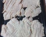 Foto del paso 1 de la receta: Milanesa de pollo napolitana