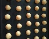 Foto langkah ke 3 dari resep Thumb Print Cookies Ekonomis Tepung Pangko.