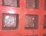 صورة لخطوة 3 من وصفة مكعبات الشكولاطة
