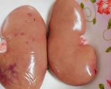 Hình bước làm 1 của món Cật heo cháy tỏi