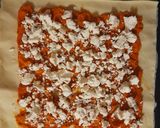 Foto del paso 4 de la receta: Empanada de sobrasada, queso de cabra y miel