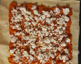 Foto del paso 4 de la receta: Empanada de sobrasada, queso de cabra y miel