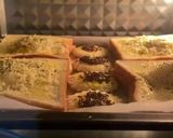 Foto langkah ke 3 dari resep Toasted Egg Cheese.