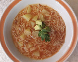 Foto del paso 3 de la receta: Sopita de fideo para niños, con caldo de pollo