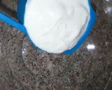 A picture of step 2 of Flag cake without oven.