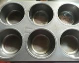A picture of step 2 of Egg muffins.