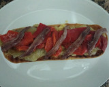 Foto del paso 2 de la receta: Tostada de escalivada con anchoas