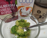 Foto del paso 1 de la receta: Crema de cacao con aguacate o caqui