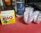 Foto del paso 1 de la receta: Gelatina de limón con tequila