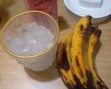 Foto langkah ke 1 dari resep Banana Smoothies.