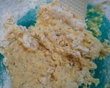 Foto langkah ke 3 dari resep Garlic cheese cookies.