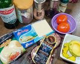 รูปขั้นตอนการทำที่ 1 ของ เบอร์เกอร์เนื้อออสท็อปอะโวคาโด,เชดด้าชีสกับมะเขือเทศอบชีส - คีโต