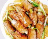 Hình bước làm 3 của món Đuôi heo xào khóm (món chay)