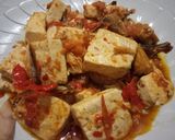 Foto langkah ke 5 dari resep Ikan Asin Tahu Balado.