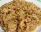 Foto langkah ke 5 dari resep Oseng Ayam Jamur Tiram Kecap.