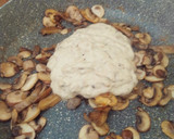 Foto del paso 4 de la receta: Medallones de solomillo de pavo con salsa de setas