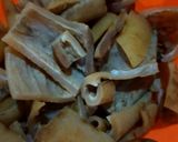 Foto langkah ke 1 dari resep Kulit Kebo Kuah Pedas.