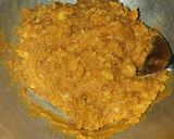 A picture of step 2 of Kutchi dabeli.