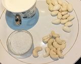 A picture of step 1 of Banana Dry fruits Milk Shake.