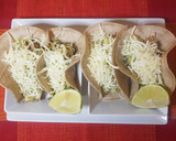 Foto del paso 6 de la receta: Tacos con pollo y aguacate