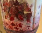 Foto del paso 2 de la receta: Helado de frambuesas, yogur y sirope de arce