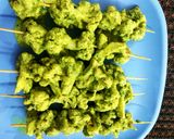 A picture of step 4 of Tandoori gobhi with methi malai gravy.