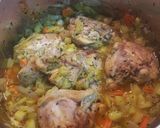 Foto del paso 3 de la receta: Traseros de pollo en salsa