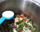 વેજીટેબલ ફાડા ખીચડી (Vegetable Fada Khichdi Recipe In Gujarati) રેસીપી સ્ટેપ2ફોટો