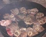 Foto del paso 4 de la receta: Osobuco al vino en disco de arado al fuego 🔥