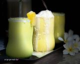 A picture of step 3 of Virgin Pinacolada.