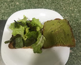 Foto del paso 2 de la receta: Sándwich con huevo pochado