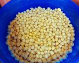Foto del paso 1 de la receta: Sopa de pollo con garbanzos en crema de verduras