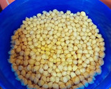 Foto del paso 1 de la receta: Sopa de pollo con garbanzos en crema de verduras