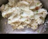 A picture of step 3 of Feast special curd vada.