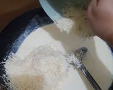 Foto langkah ke 4 dari resep Bechamel Sauce untuk Spaghetti Panggang.