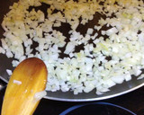 Foto del paso 3 de la receta: Bombas rellenas de pollo picado y picante