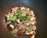 A picture of step 3 of Rava Pongal.
